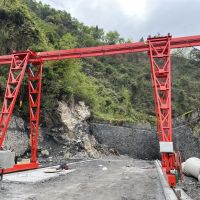 湖北省宜昌市龍門吊，行吊，門式起重機