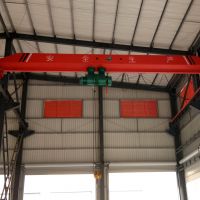 泰州起重機，電動單梁懸臂起重機